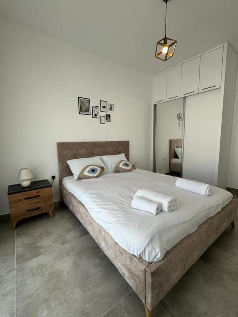 Bed, Photo of the whole room, Bedroom, towels, wardrobe
