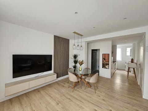 TV and multimedia, Living room