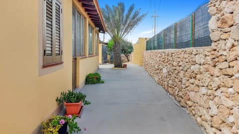 Property building, Day