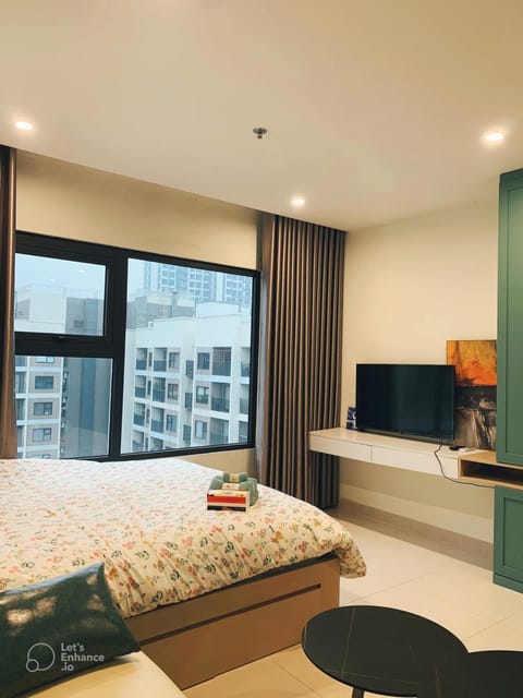 Bed, TV and multimedia, Photo of the whole room, Bedroom
