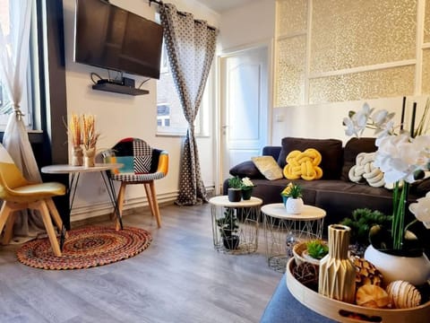 Appartement très proche médiacité - centre ville Apartment in Liège