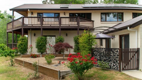 Property building, Garden, Garden view