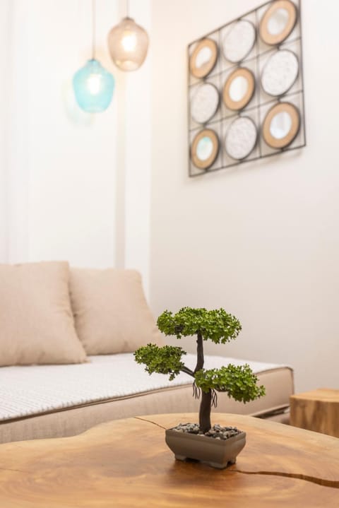 Decorative detail, Seating area