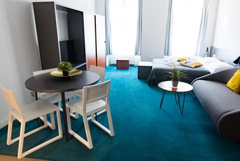 Bed, Living room, Seating area, Dining area, Bedroom
