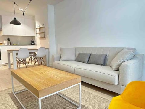 Jacinto Benavente 15, 1S con Parking gratis by YBH Apartment in Vigo