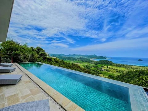Natural landscape, Balcony/Terrace, Balcony/Terrace, Mountain view, Pool view, Sea view, Swimming pool, sunbed