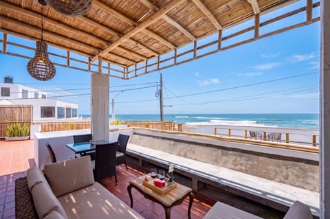 View (from property/room), Balcony/Terrace, Seating area