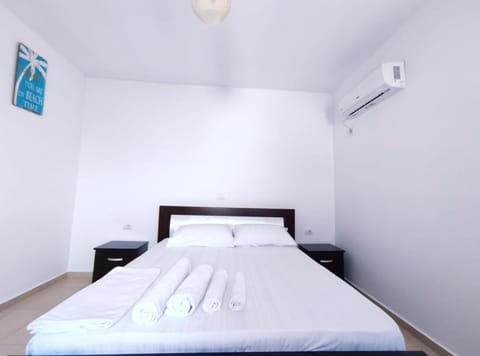 Sandy Apartments Apartment in Ksamil