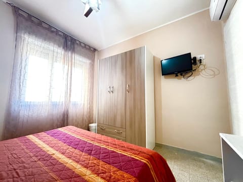 TV and multimedia, Photo of the whole room