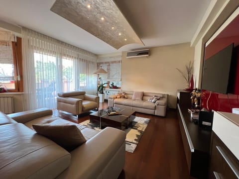 Luxurious Oasis Apartment in Novi Sad
