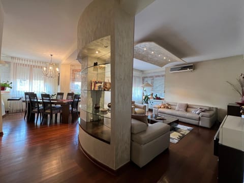 Luxurious Oasis Apartment in Novi Sad