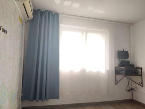 TV and multimedia, air conditioner