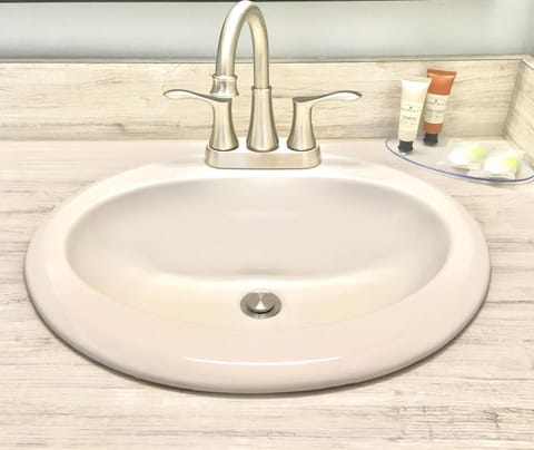 Empire Lakeshore Inn Hotel in Empire