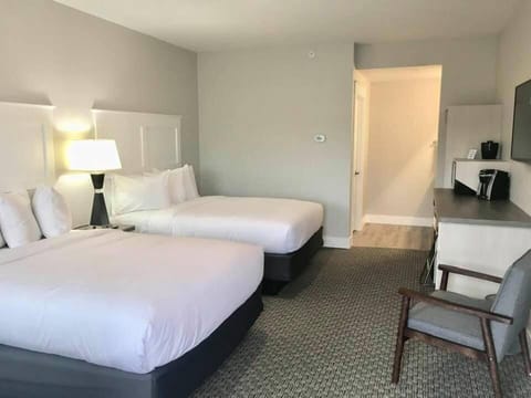 Empire Lakeshore Inn Hotel in Empire