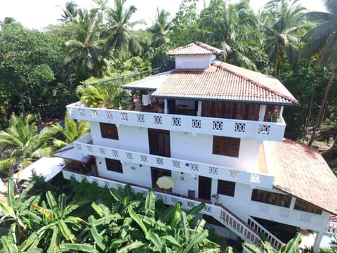 Property building, Day