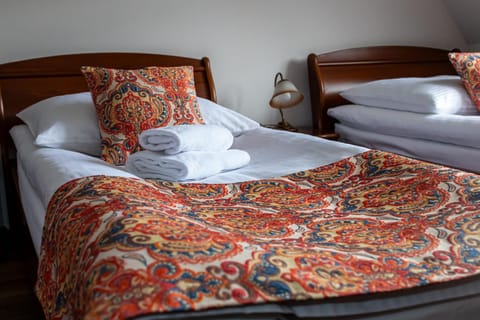 Photo of the whole room, Bedroom, towels