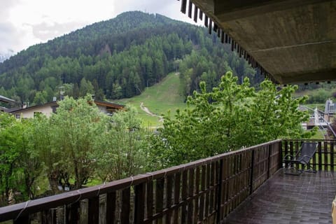 Spring, View (from property/room), Balcony/Terrace, Mountain view