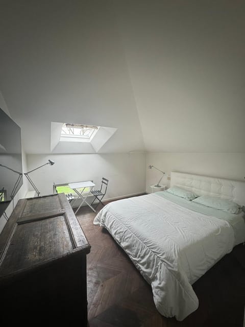 City center apt - garage prenotabile Apartment in Parma