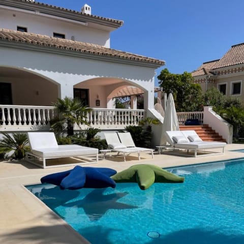 Cortijo Blanco Villa Villa in Marbella