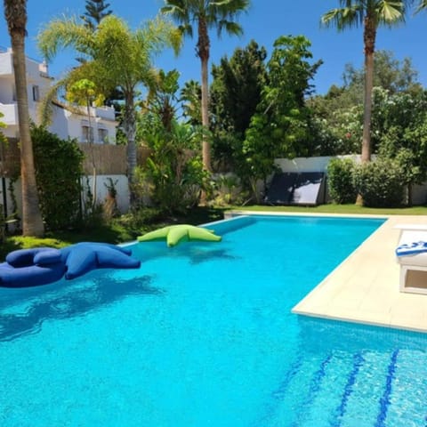 Cortijo Blanco Villa Villa in Marbella