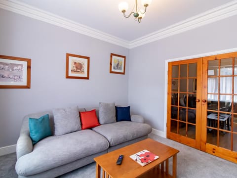 Church View - Pass the Keys House in England