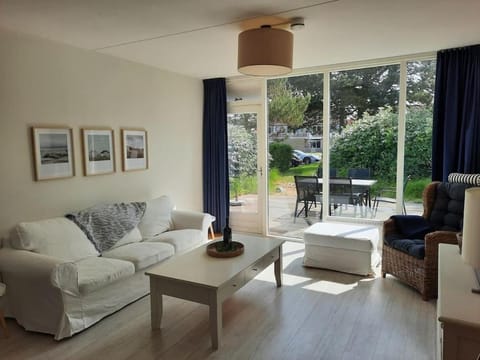 Erdgeschoss-Wohnung nahe am Meer Apartment in Zeeland, Netherlands