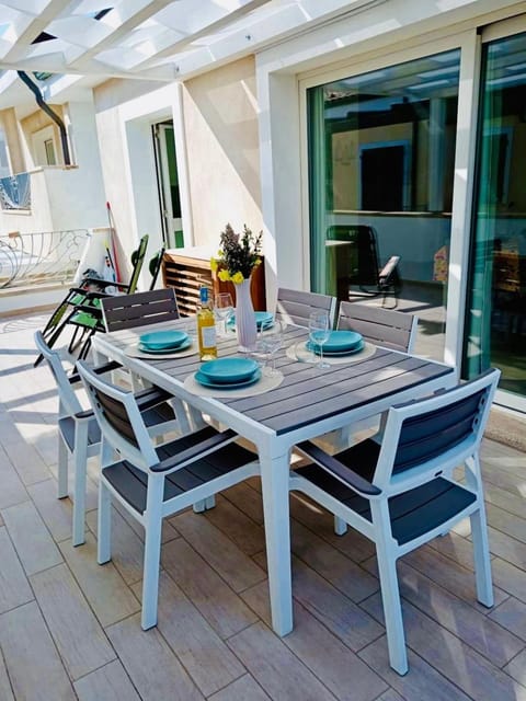 GuestHost - Modern Apartment near the Beach Apartment in Palau