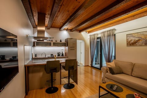 Living room, Dining area, kitchen