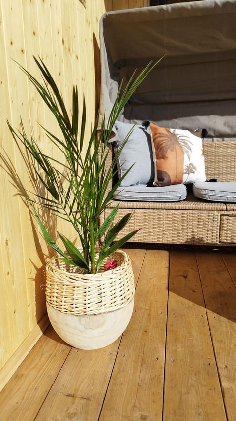 Zakątek Dębki Campground/ 
RV Resort in Pomeranian Voivodeship