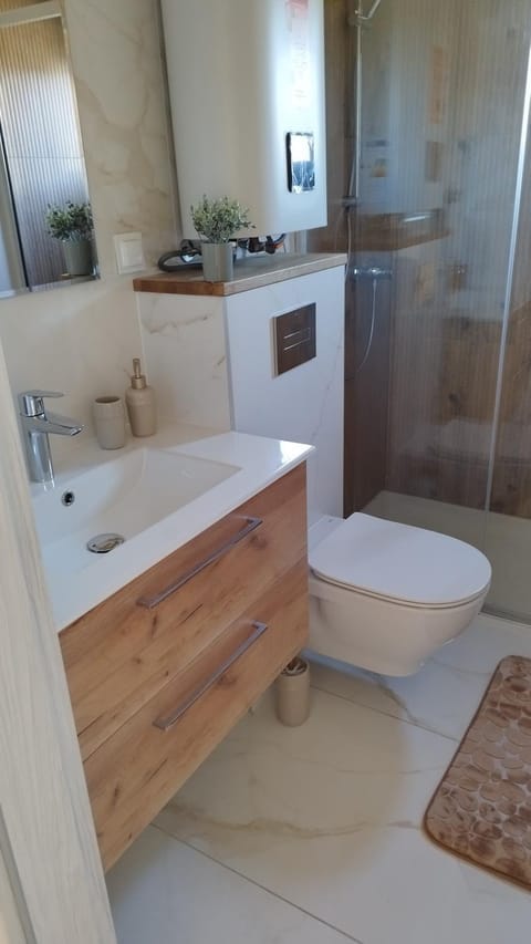 Zakątek Dębki Campground/ 
RV Resort in Pomeranian Voivodeship