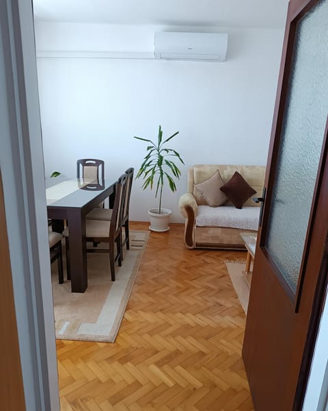 Apartman MIKA Apartment in Serbia