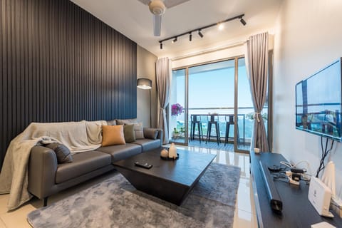 View (from property/room), Balcony/Terrace, Living room, Seating area