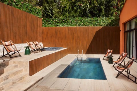 Day, Pool view, Swimming pool, sunbed