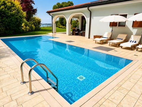 Property building, Swimming pool
