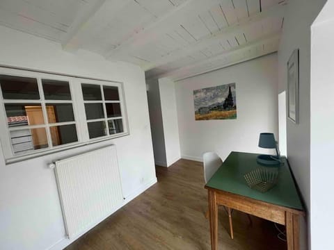 Maison de ville rénovée à 5 mn du Futuroscope Apartment in Centre-Val de Loire