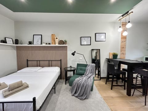 Living room, Photo of the whole room, Bedroom