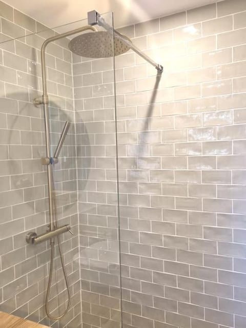 Charmant gîte avec jacuzzi House in Nimes