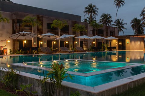 Night, Pool view, Swimming pool, sunbed