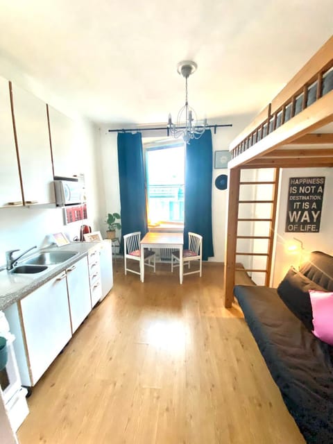 Cozy nest, Kamppi Apartment in Helsinki