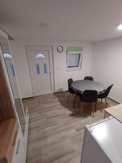 MD 2 Apartment in Dubrovnik-Neretva County