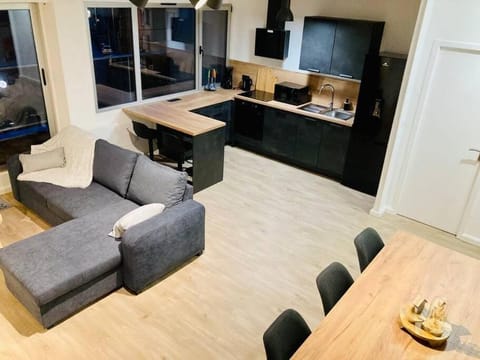 Communal lounge/ TV room, Kitchen or kitchenette, Seating area, Dining area, minibar, pet friendly