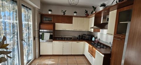 Coffee/tea facilities, dishwasher, pet friendly, stove, toaster