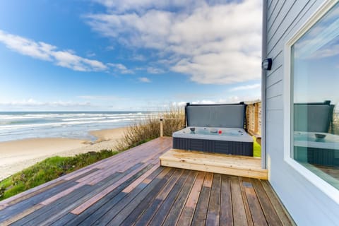 Neawanna House in Washington