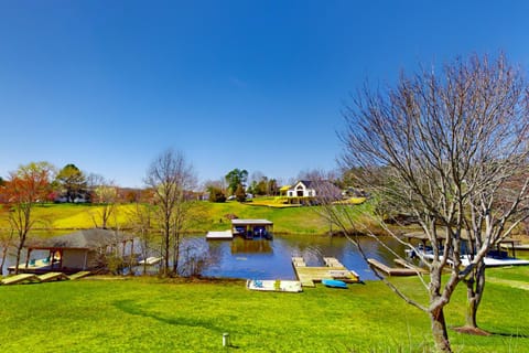 Treasured Cove House in Lake Anna