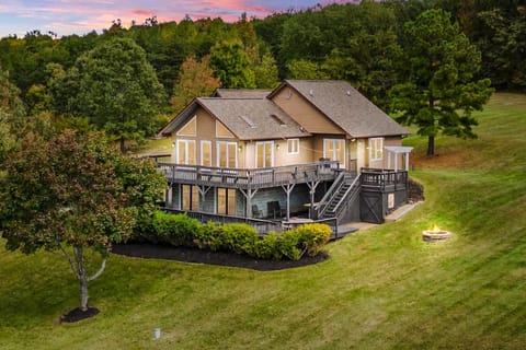 Treasured Cove House in Lake Anna