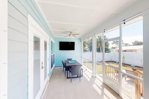 Turtle Beach Retreat House in Sunnyside