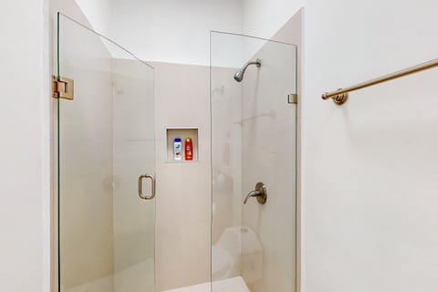 Bathroom, Bath