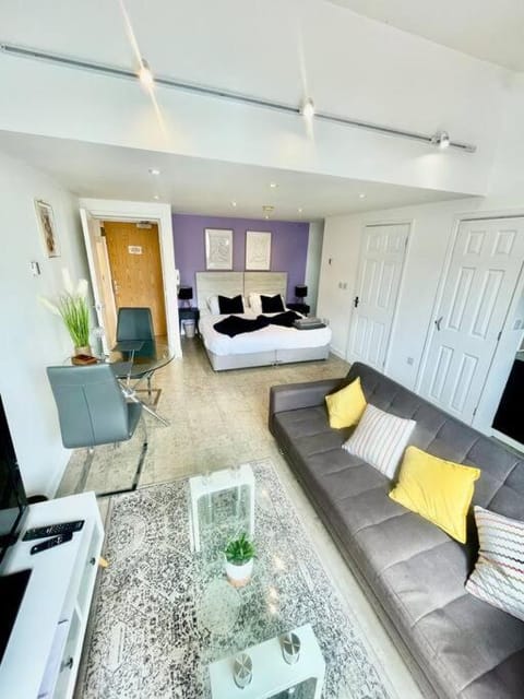 Cambridge City Centre Studio First Floor Sleeps 3 Apartment in Cambridge