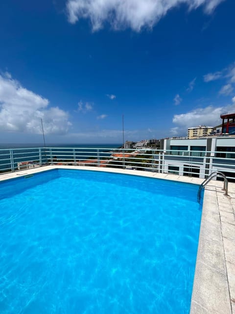 Day, Pool view, Sea view, Swimming pool, Swimming pool