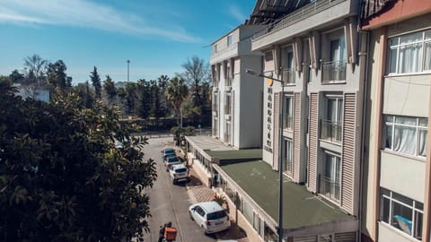 Property building, Street view, Parking